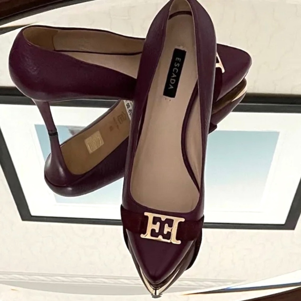 ESCADA classic leather+suede aubergine heels,  size 39  8.5 CDN